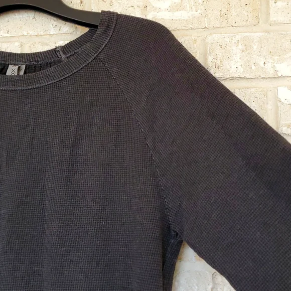 XCVI 3/4 Sleeve Crew Neck Top in Charcoal, Size Large, NWT - Picture 7 of 11